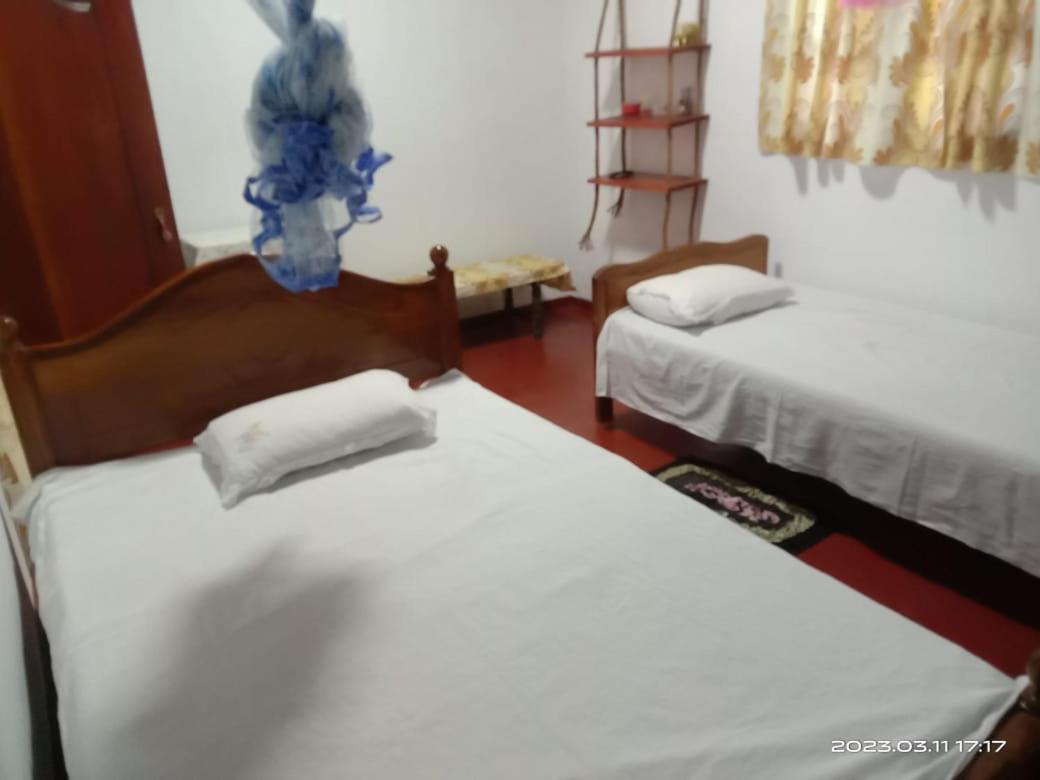 Unawatuna White Villa Exterior foto